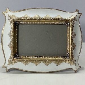 Sicura Elegant Gold and White Italian 6x4 Photo Frame